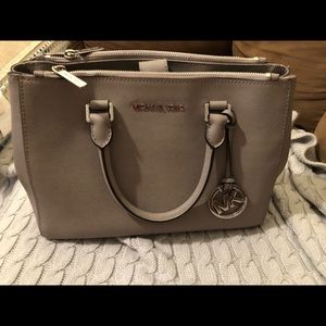 Pearl Gray Michael Kors Satchel/Crossbody